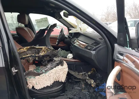 2012 BMW X5 xDrive35D z USA, uszkodzony, nr VIN 5UXZW0C55CL673476